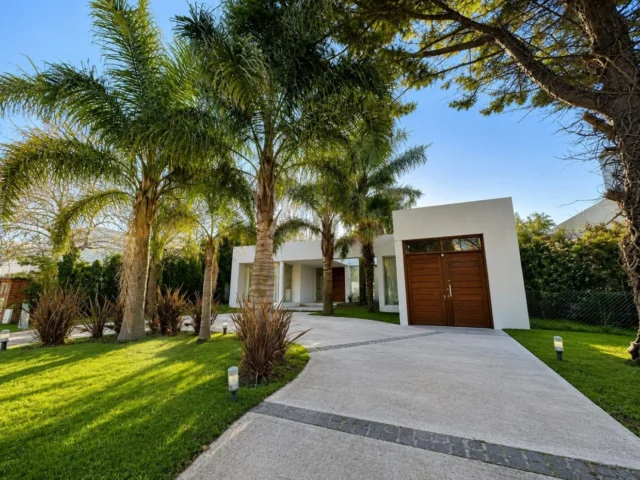 Casas, chalets en Venta — Av Jorge Newbery 5005