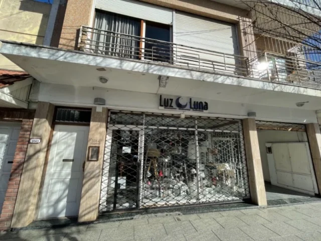 Locales en Venta — Ituzaingo y 14 de julio