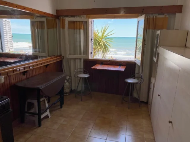 Departamentos, pisos y semipisos en Venta — Bv Maritimo 663