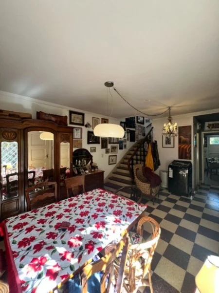 Casas, chalets en Venta — Funes 1253
