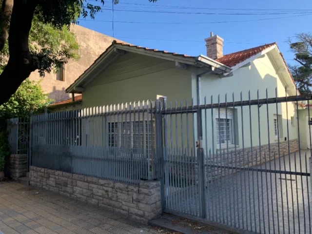 Casas, chalets en Venta — Necochea 3524