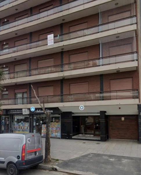 Cocheras y garages en Venta — Independencia 651