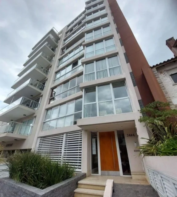 Departamentos, pisos y semipisos en Venta — Rivas y Gascon