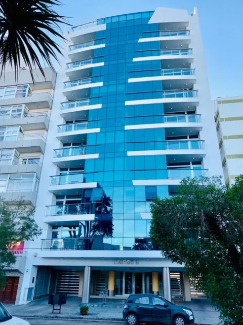 Departamentos, pisos y semipisos en Venta — Catamarca 933