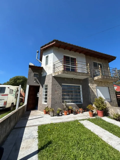 Dúplex en Venta — AGUADO 2700