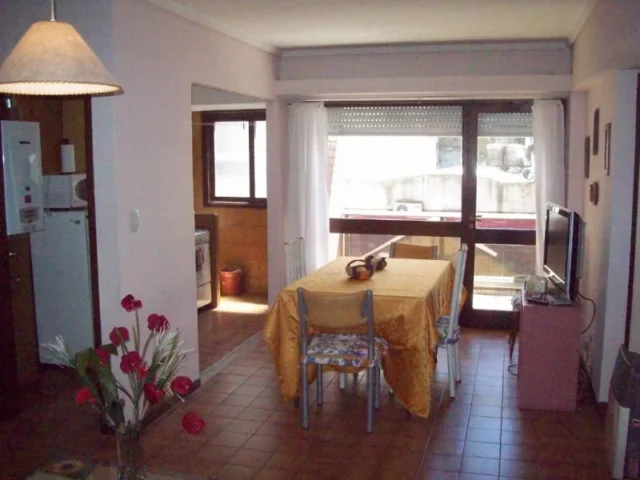 Departamentos, pisos y semipisos en Venta — BELGRANO 2200