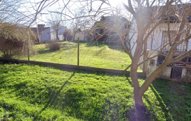 Lotes y terrenos en Venta — C. 10 1044