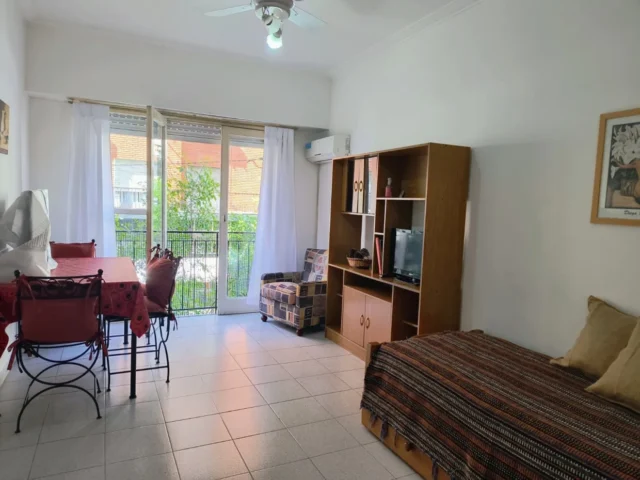 Departamentos, pisos y semipisos en Alquiler Temporario — BELGRANO 2200