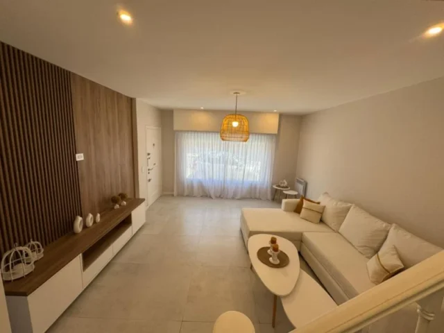 Casas, chalets en Venta — LAMADRID 2700