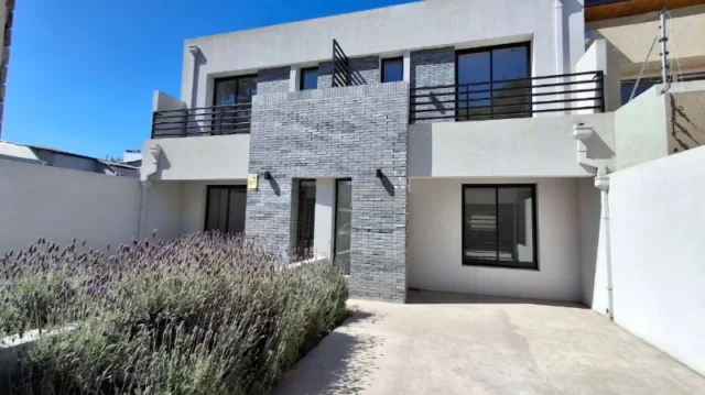 Dúplex en Venta — REJON 6337