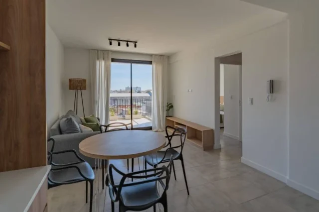Departamentos, pisos y semipisos en Venta — Neuquen 1200