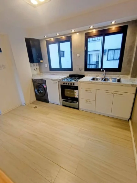 Departamentos, pisos y semipisos en Venta — Buenos Aires 2300