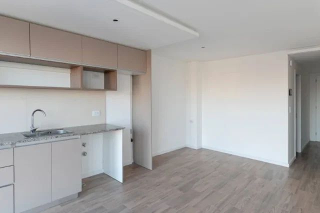 Departamentos, pisos y semipisos en Venta — Garay 3300