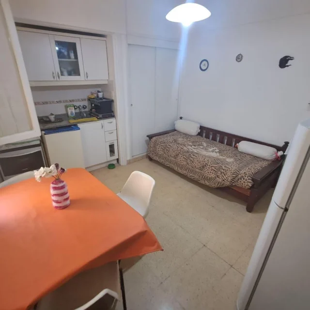 Departamentos, pisos y semipisos en Venta — Arenales 2400
