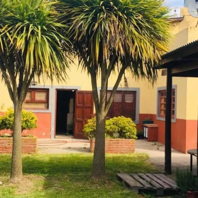 Casas, chalets en Venta — Luis Sanez Peña 93