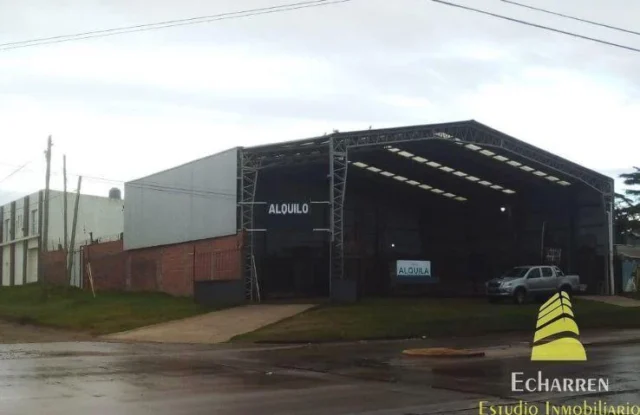 Galpones en Alquiler — Av. Mario Bravo 2700