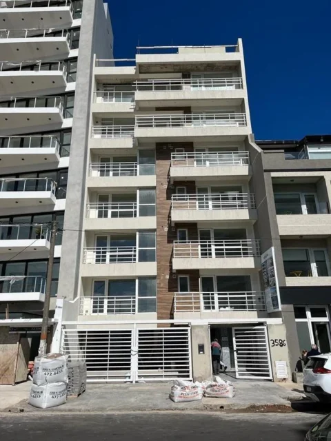 Departamentos, pisos y semipisos en Venta — Strobel 3524