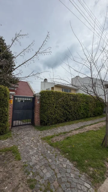 Casas, chalets en Venta — Laprida 1400