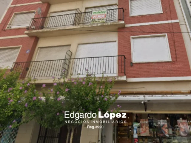 Departamentos, pisos y semipisos en Venta — Moreno 2271