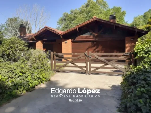 Casas, chalets en Venta — Zorzal 465