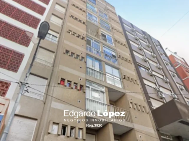 Departamentos, pisos y semipisos en Venta — Bolivar 2449