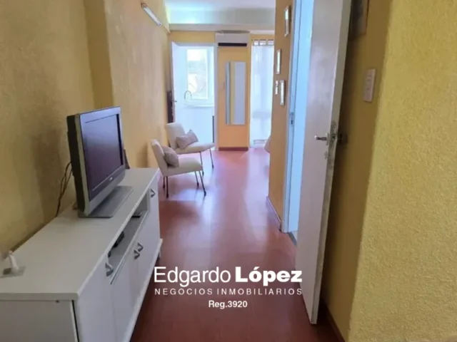 Departamentos, pisos y semipisos en Venta — Sarmiento 2567