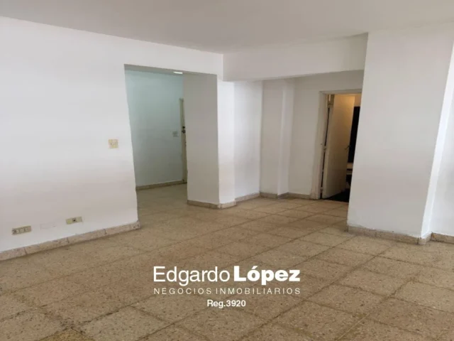 Departamentos, pisos y semipisos en Venta — Rivadavia 3408