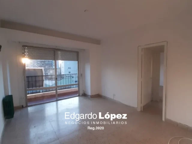 Departamentos, pisos y semipisos en Venta — Catamarca 1736