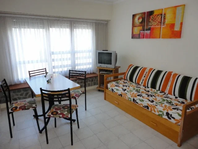 Departamentos, pisos y semipisos en Venta — Buenos Aires 2242