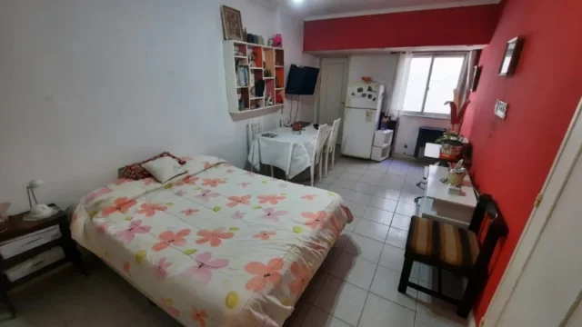 Departamentos, pisos y semipisos en Venta — Av. Colón 2567
