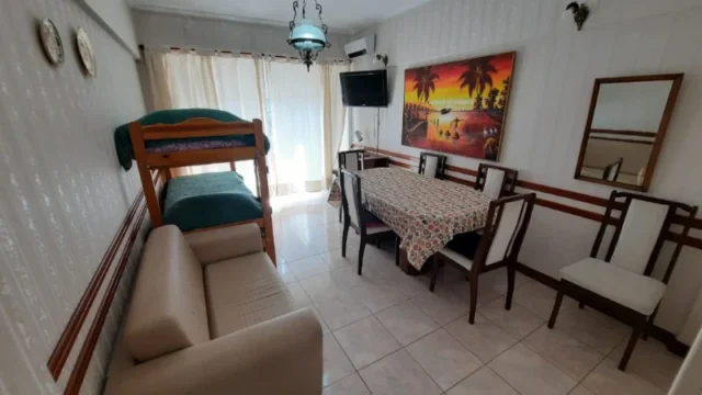 Departamentos, pisos y semipisos en Alquiler Temporario — Av. Colón 2064