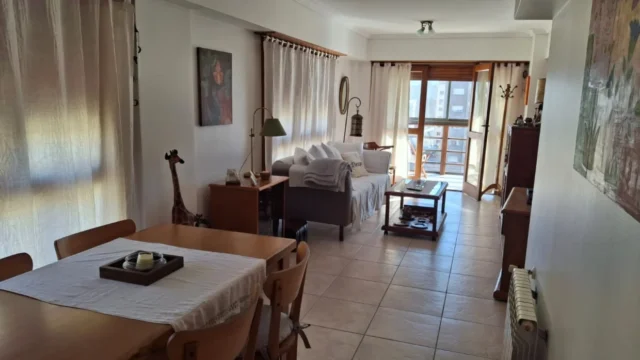 Departamentos, pisos y semipisos en Venta — H. Yrigoyen 2351