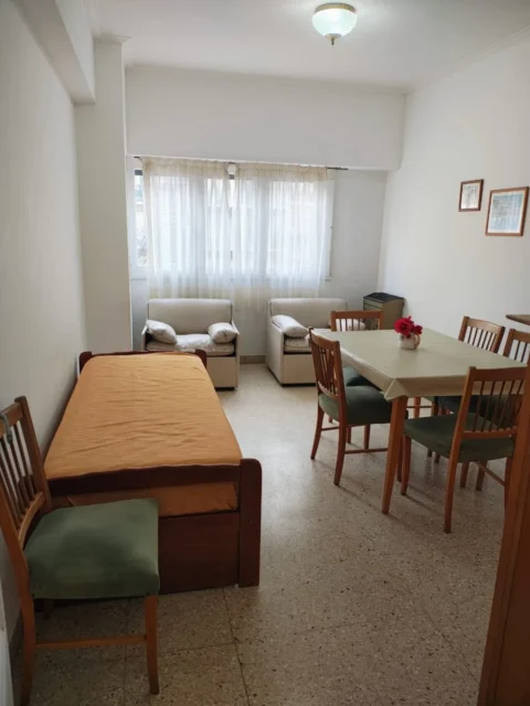 Departamentos, pisos y semipisos en Venta — Av. Colón 1698