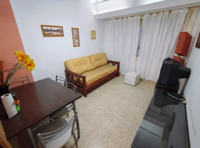 Departamentos, pisos y semipisos en Venta — Falucho 2027