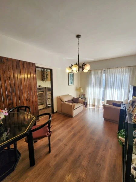 Departamentos, pisos y semipisos en Venta — Buenos Aires 2452