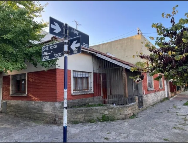Casas, chalets en Venta — Roca 3400