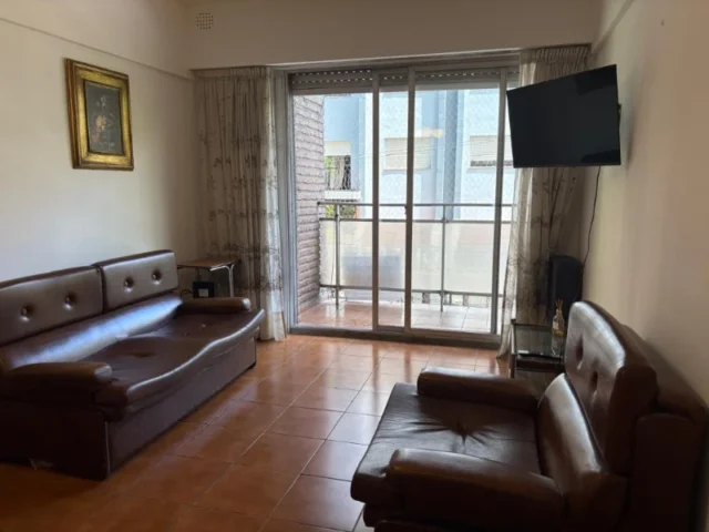 Departamentos, pisos y semipisos en Venta — Buenos Aires 2452