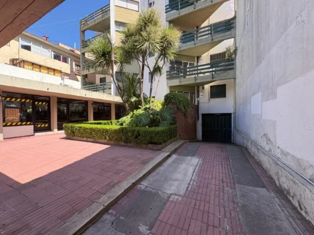 Cocheras y garages en Venta — Cordoba 2951