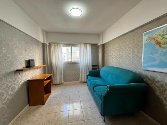 Departamentos, pisos y semipisos en Alquiler — Buenos Aires 2452