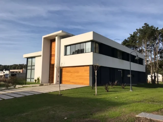 Casas, chalets en Venta — RUMENCO BARRIO LAS LOMAS