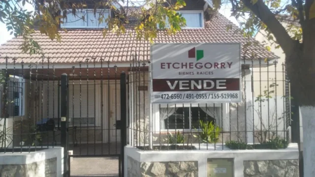 Casas, chalets en Venta — PUNTA LARA 300