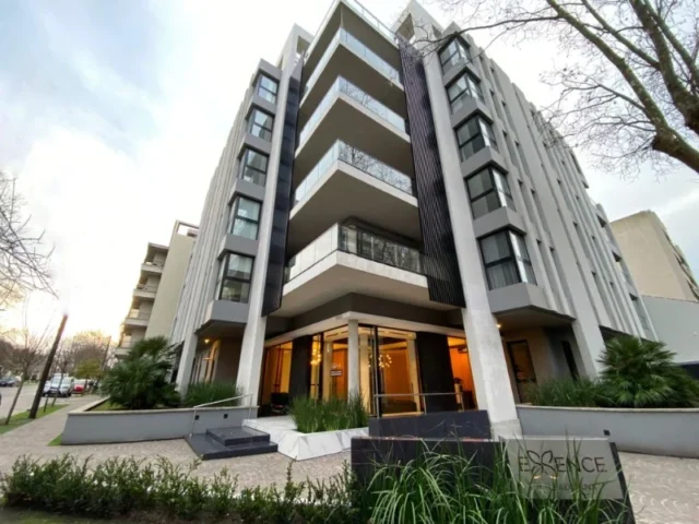 Departamentos, pisos y semipisos en Venta — SAN LORENZO Y SARMIENTO