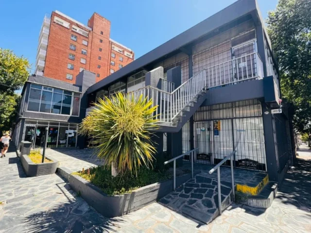 Locales en Venta — ALVARADO 3000