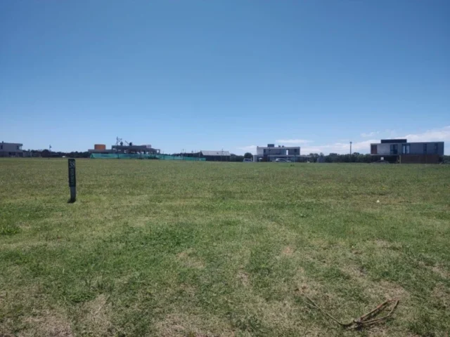 Lotes y terrenos en Venta — CASONAS DEL HARAS