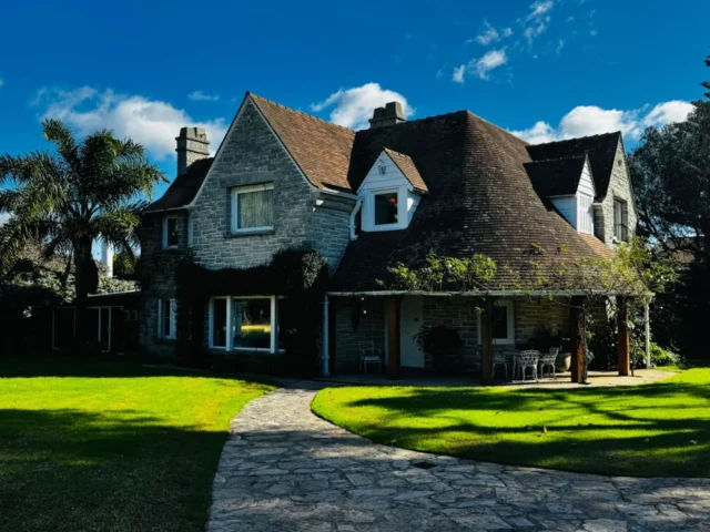 Casas, chalets en Venta — PELLEGRINI Y GARAY