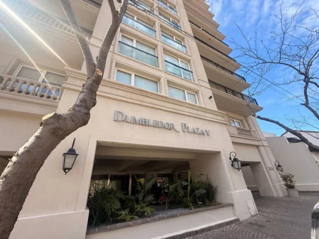 Departamentos, pisos y semipisos en Alquiler — Santiago del estero 2600