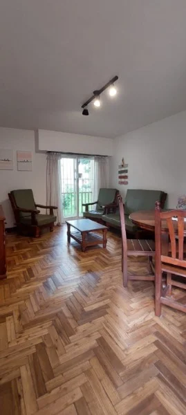 Departamentos, pisos y semipisos en Venta — Cataluña 7400