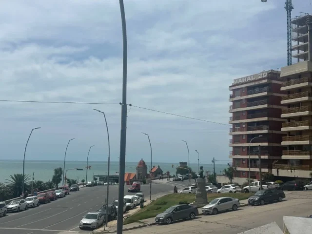Departamentos, pisos y semipisos en Venta — Bv.Maritimo 3000