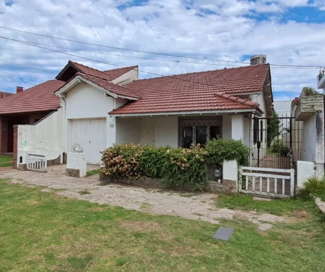 Casas, chalets en Venta — Mario Bravo 100