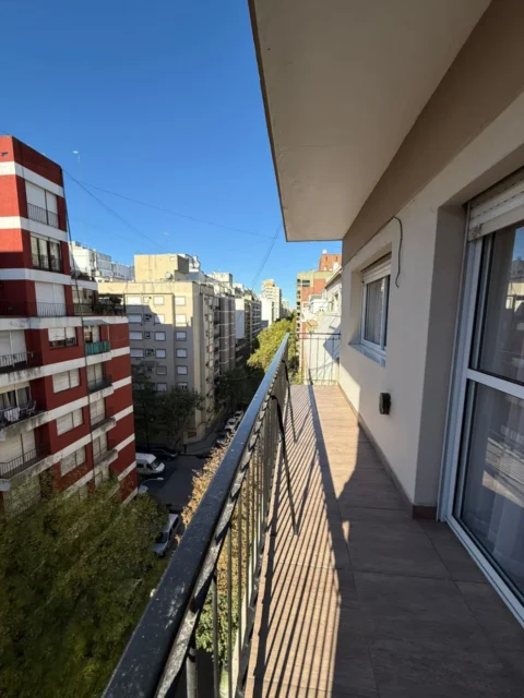 Departamentos, pisos y semipisos en Venta — Brown 2300